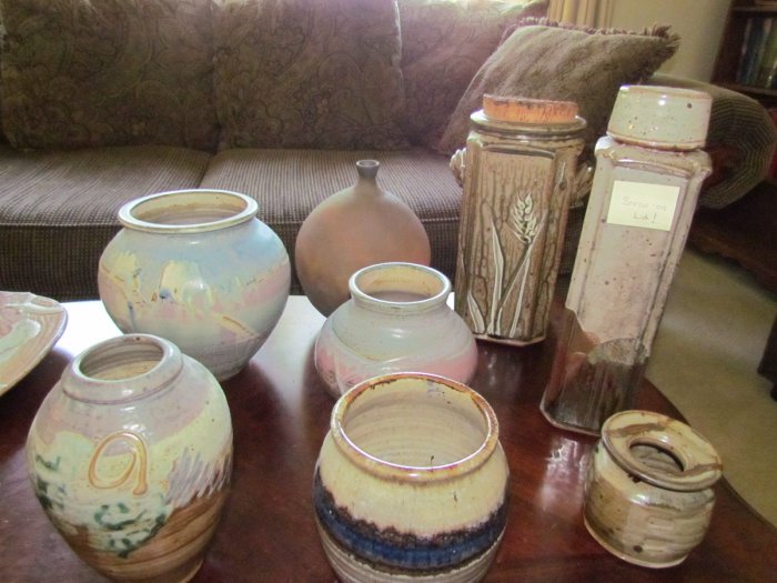 Kessler Loess Hills Pottery, Furniture, Household, Tools, Collectibles Auction - Thomas & Shirley Bruegger's Public Auction