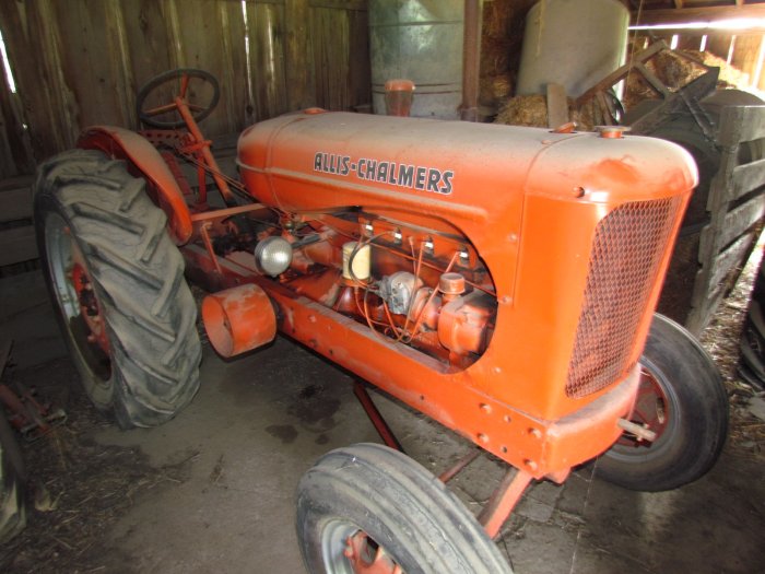 Allis Chalmers Collector Vintage Tractor, Garden Tractor, and Implement Auction